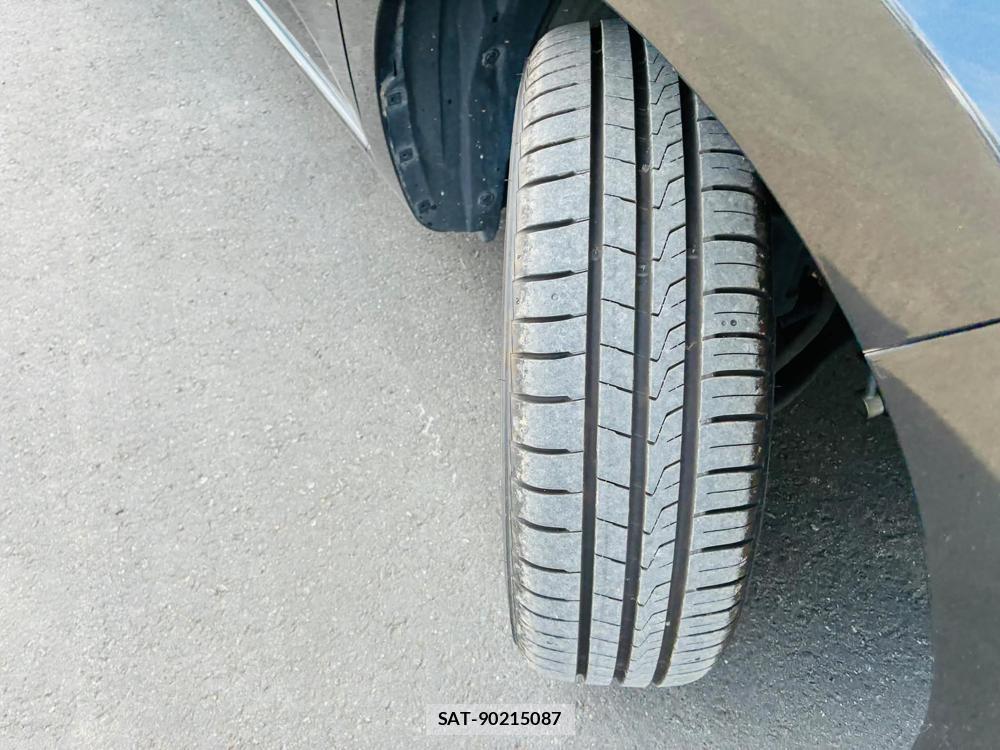 Toyota PASSO 2019-06 7605452-32