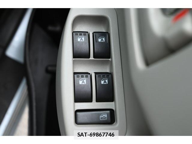 Toyota PASSO 2012-03 7878731-23
