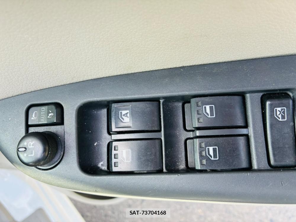 Toyota PASSO 2019-06 7605451-21