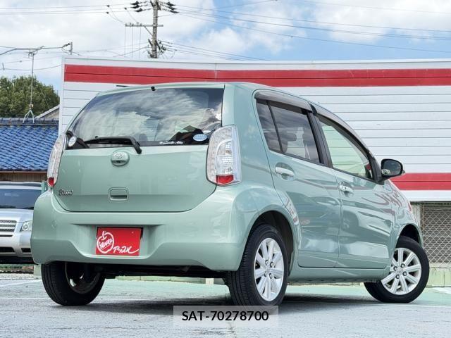 Toyota PASSO 2015-07 8037553-2