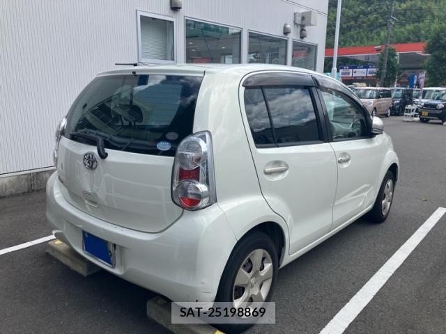 Toyota PASSO 2010-04 8075094-3