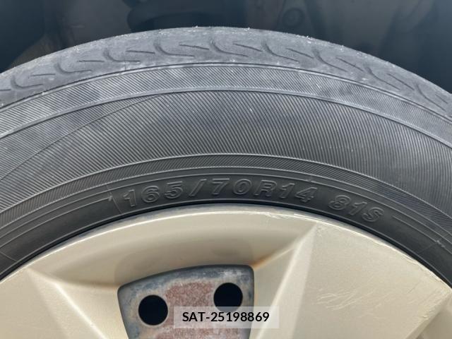 Toyota PASSO 2010-04 8075094-7