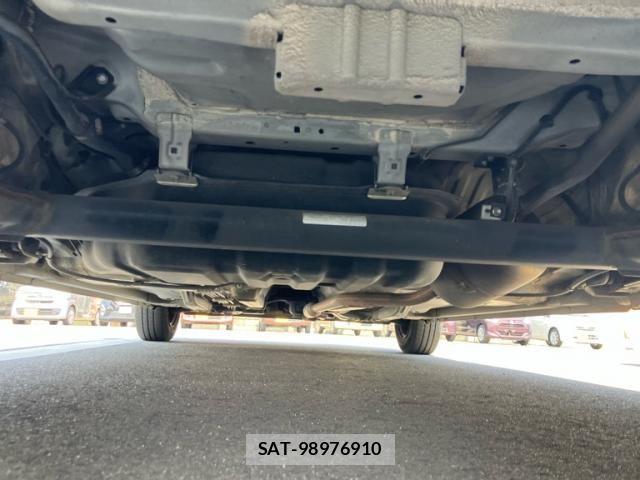 Toyota PASSO 2011-11 8101165-9