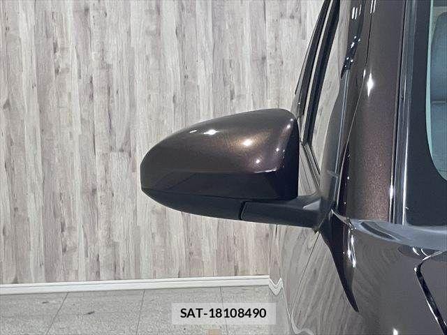 Toyota PASSO 2018-06 8101161-22