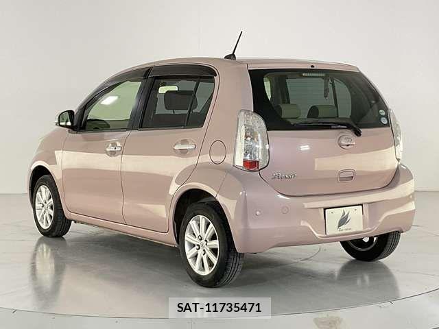 Toyota PASSO 2015-06 8101160-3