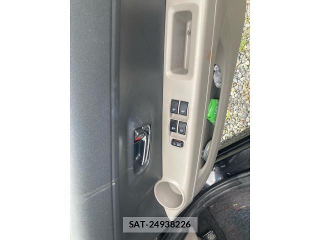Toyota PASSO 2006-01 8101164-9