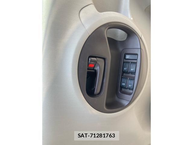 Toyota PASSO 2011-10 8131844-9