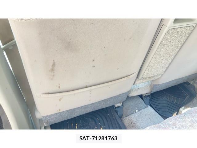Toyota PASSO 2011-10 8131844-24