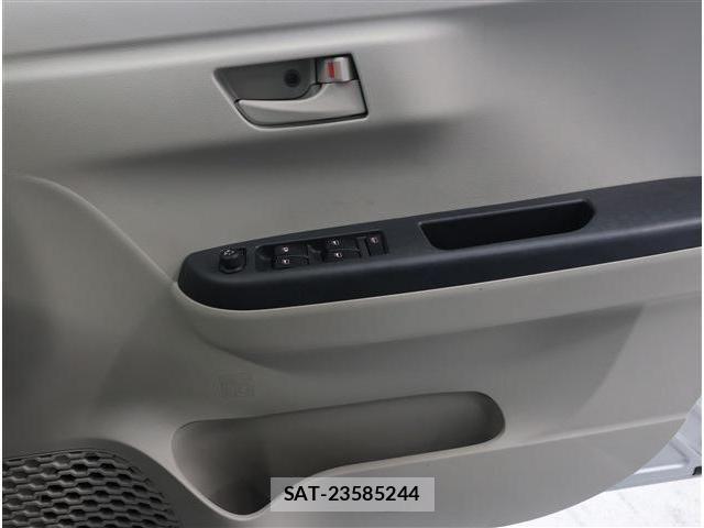 Toyota PASSO 2017-08 8131833-4