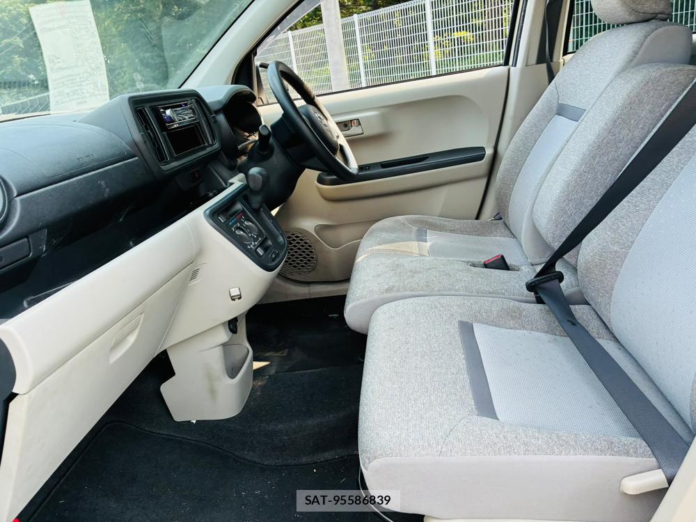Toyota PASSO 2019-07 8079872-10
