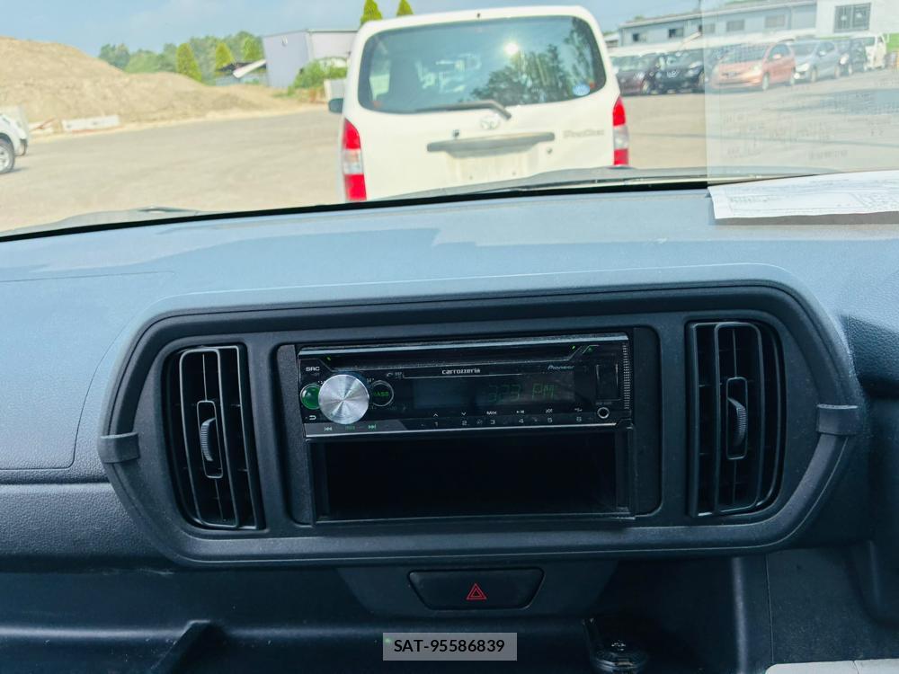 Toyota PASSO 2019-07 8079872-18