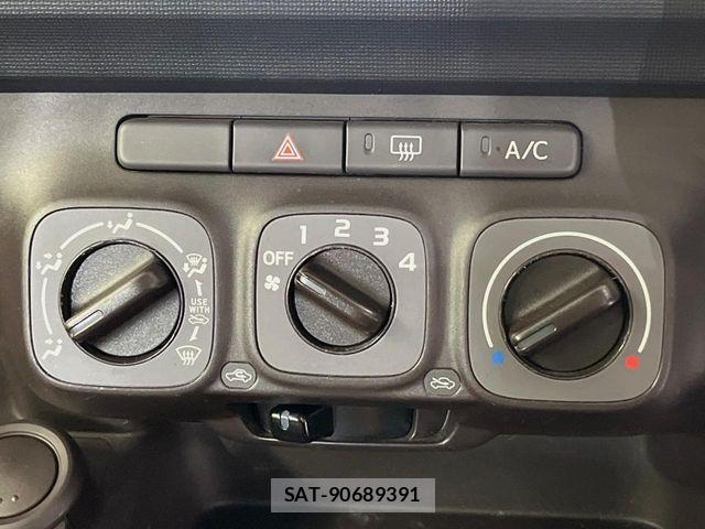 Toyota PASSO 2013-03 8131834-6