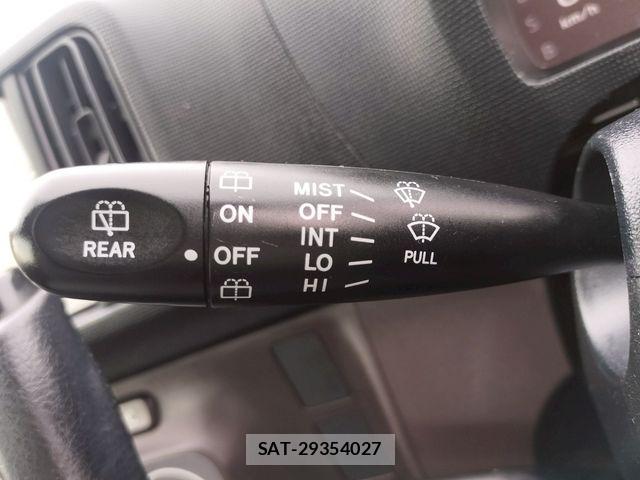 Toyota PASSO 2013-06 8209493-21