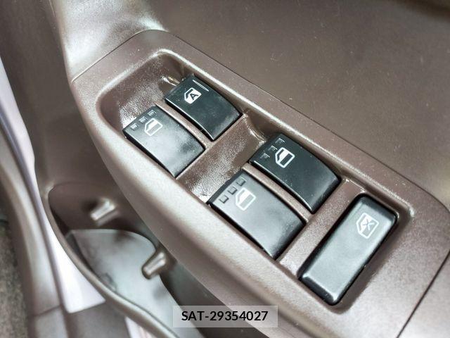 Toyota PASSO 2013-06 8209493-24