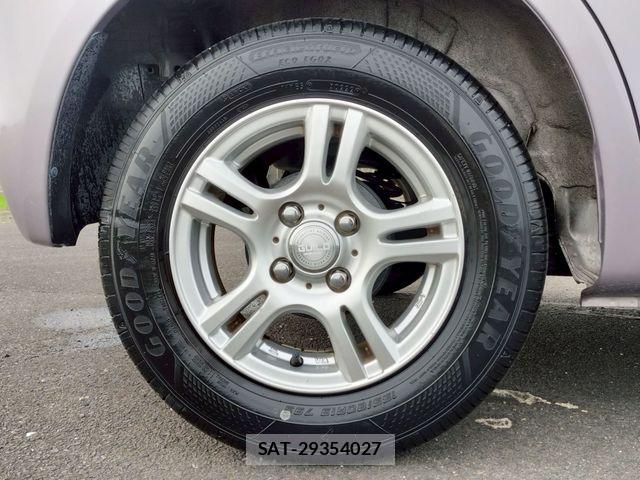 Toyota PASSO 2013-06 8209493-28