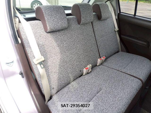 Toyota PASSO 2013-06 8209493-7