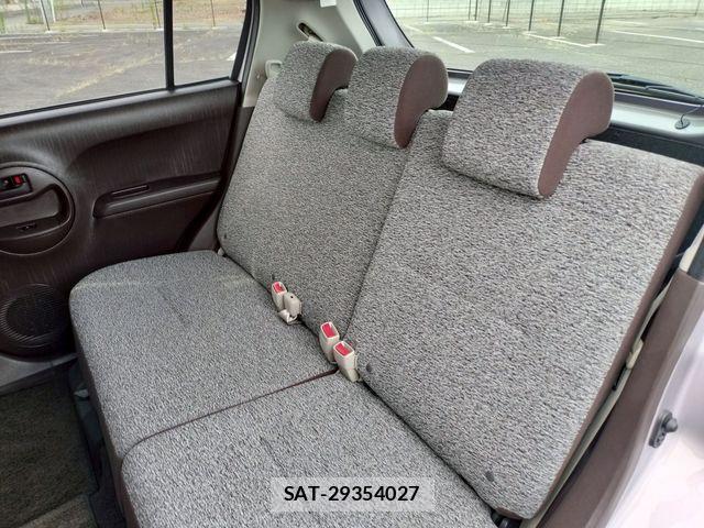 Toyota PASSO 2013-06 8209493-8