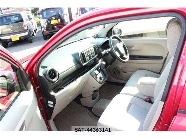 Toyota PASSO 2018-08 8209489-26
