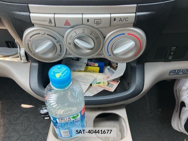 Toyota PASSO 2005-02 8209494-18
