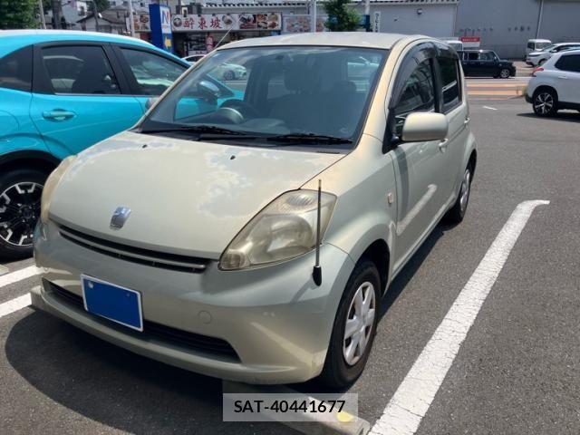 Toyota PASSO 2005-02 8209494-1