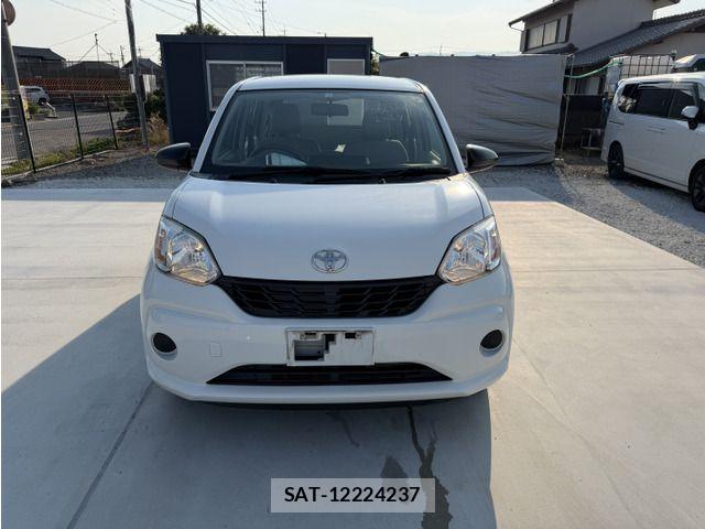 Toyota PASSO 2017-05 8209488-9