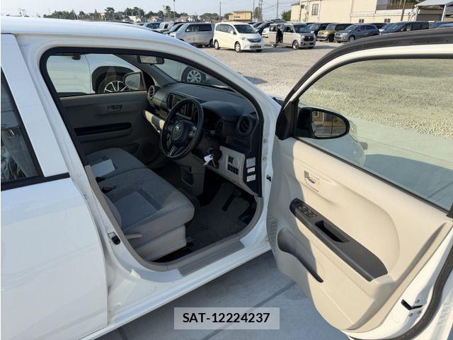 Toyota PASSO 2017-05 8209488-10