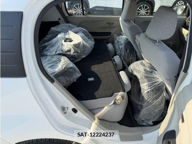 Toyota PASSO 2017-05 8209488-12