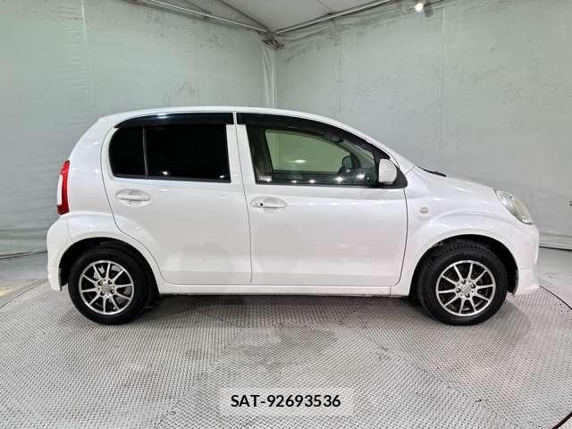 Toyota PASSO 2014-08 8209490-3