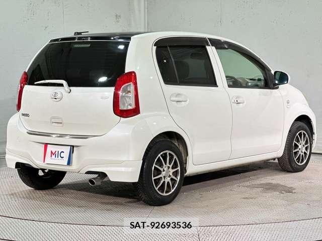 Toyota PASSO 2014-08 8209490-4