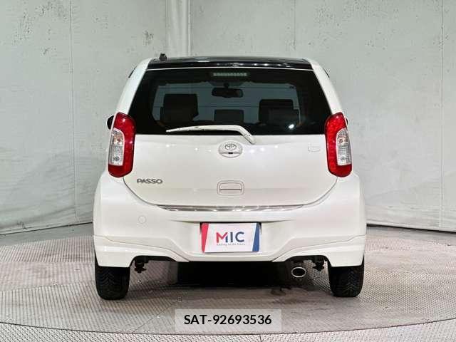 Toyota PASSO 2014-08 8209490-5