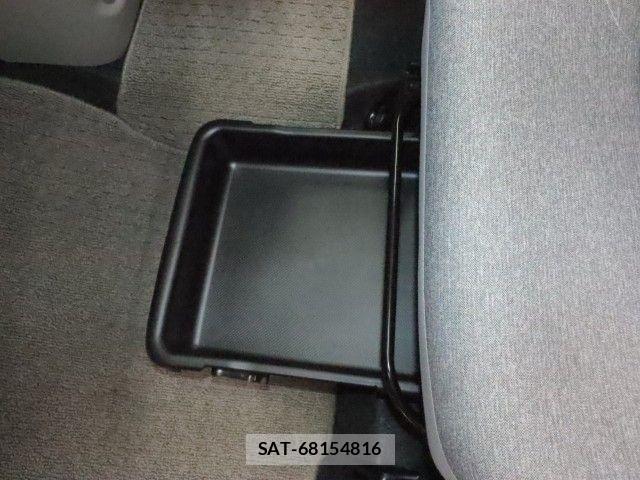 Toyota PASSO 2019-09 8209484-7