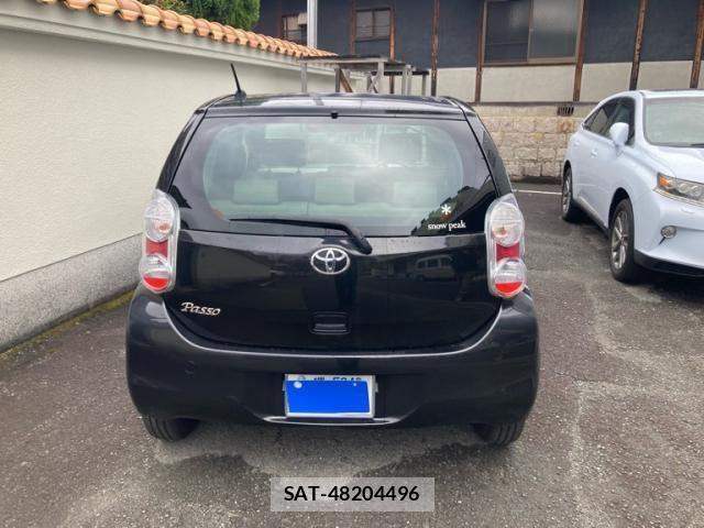 Toyota PASSO 2013-12 8209492-0