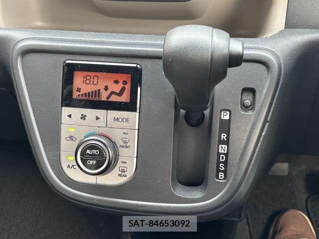 Toyota PASSO 2018-06 8209487-7