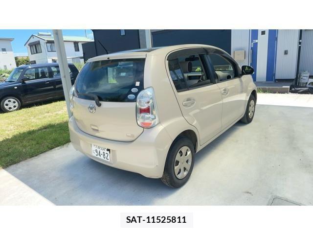 Toyota PASSO 2011-08 8231264-4