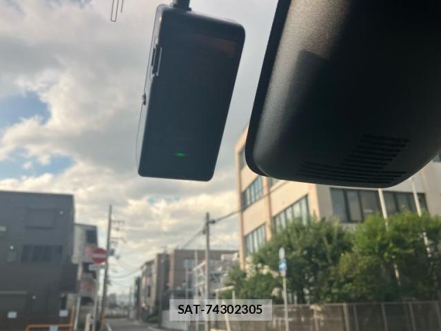 Toyota PASSO 2017-03 8231257-17