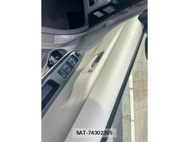 Toyota PASSO 2017-03 8231257-7