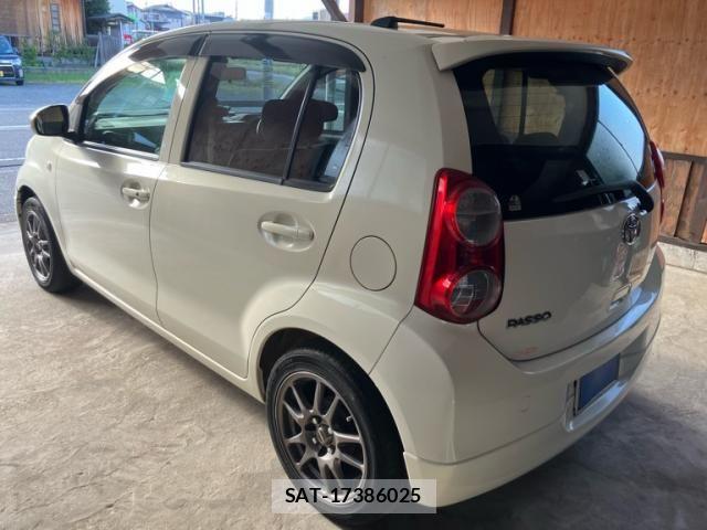 Toyota PASSO 2013-11 8231262-4