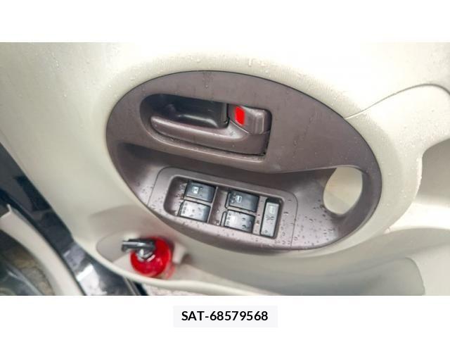 Toyota PASSO 2011-10 8246304-16