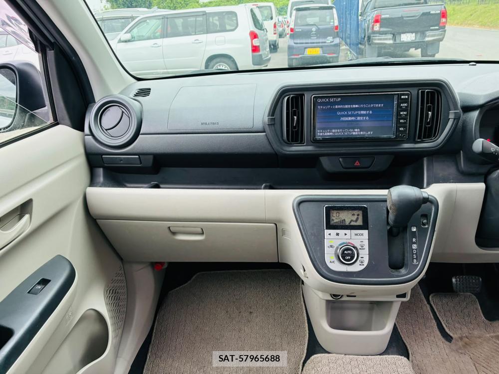 Toyota PASSO 2019-07 8225911-17