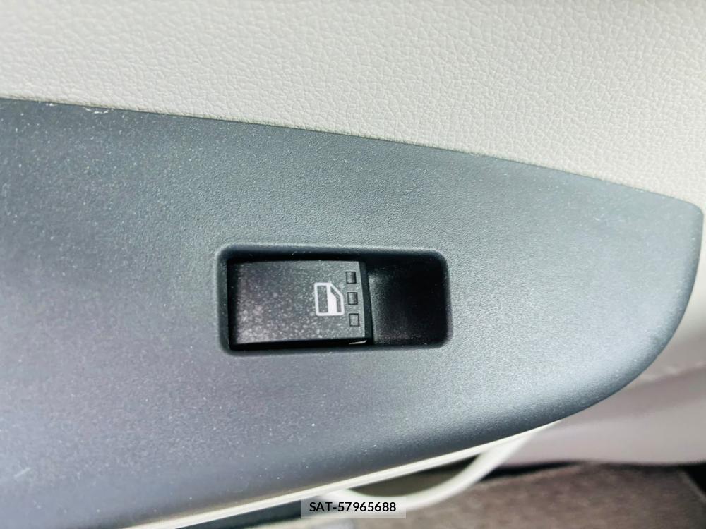 Toyota PASSO 2019-07 8225911-23