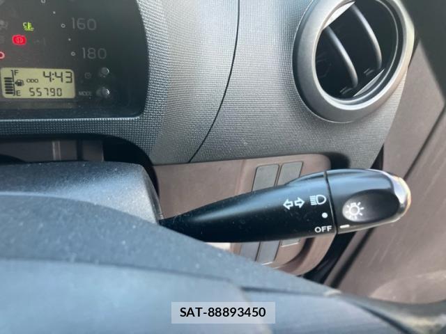 Toyota PASSO 2014-02 8316338-9