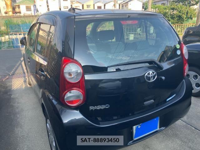 Toyota PASSO 2014-02 8316338-1
