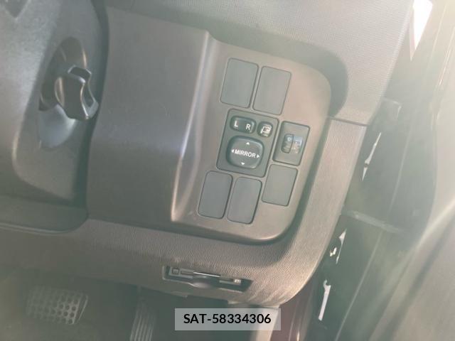 Toyota PASSO 2014-03 8337363-15