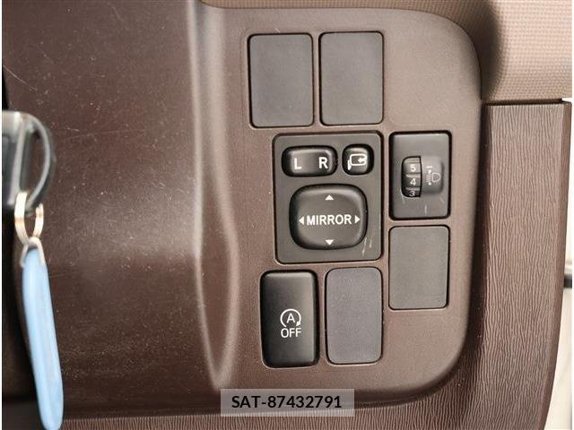 Toyota PASSO 2015-06 8337355-9