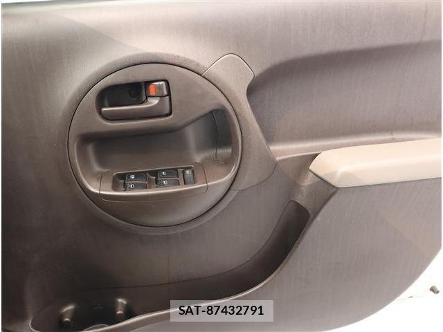 Toyota PASSO 2015-06 8337355-3