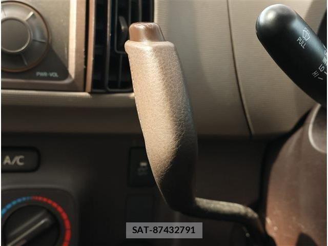 Toyota PASSO 2015-06 8337355-7