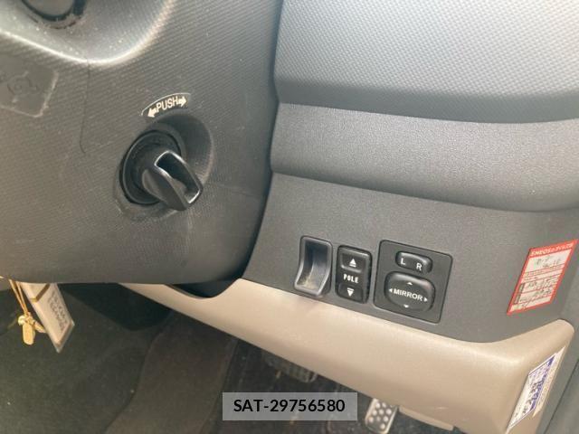 Toyota PASSO 2005-08 8368069-15
