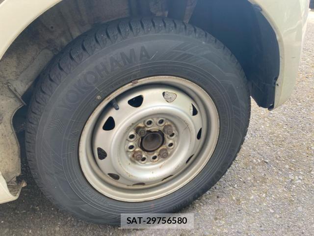 Toyota PASSO 2005-08 8368069-5