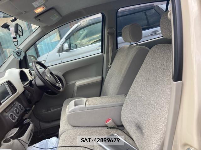 Toyota PASSO 2010-11 8368067-11
