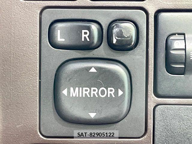 Toyota PASSO 2011-10 8368061-5